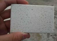 Het witte van de het Kwartssteen van de Zandkleur Countertops 93% Materiaal van de Kwarts7% Hars