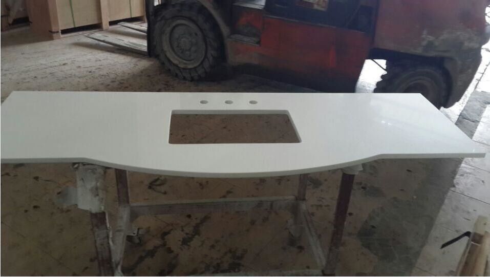 QS301 kunstmatige Kwartssteen met van het de Tegelkristal van de spiegelvlek de Reekscountertops de Witte Tafelbladen van Ijdelheidsbovenkanten